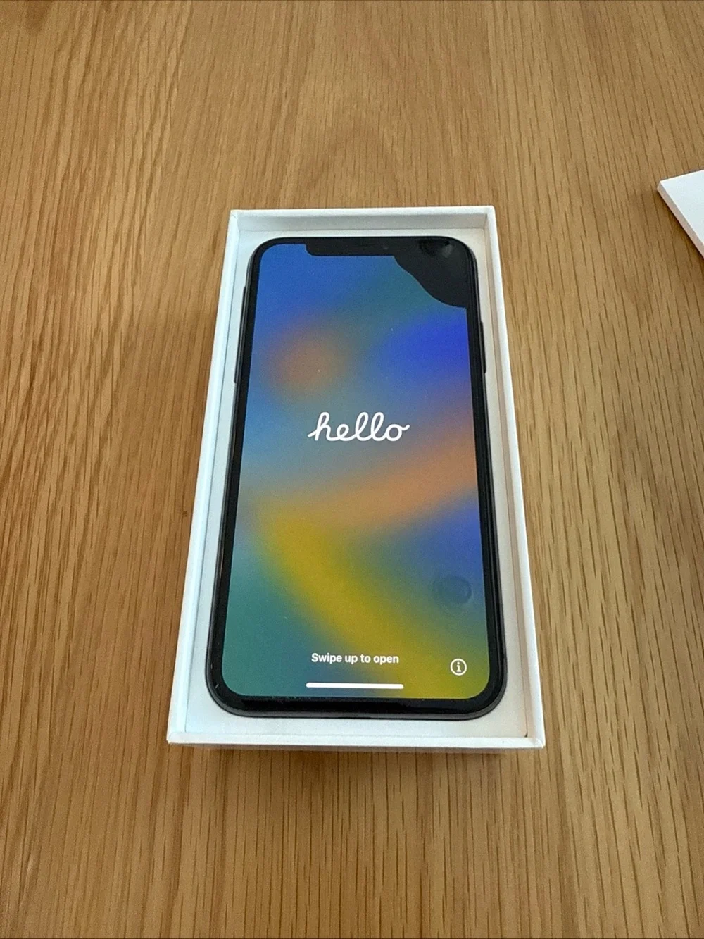 Apple iPhone X A1865 Unlocked 64GB Space Gray-corner Of Screen Blemish